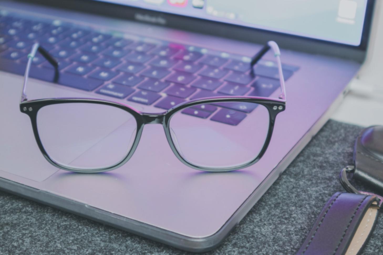 Moderne Finanzberatung mit digitalen Tools und persönlicher Betreuung
